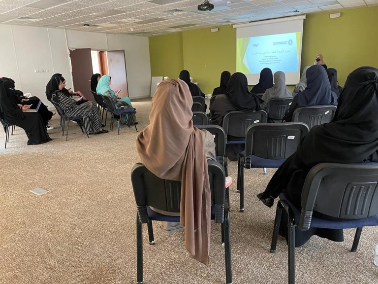 النهضة تقيم ورشة عمل "الصحة النفسية في بيئة العمل" بالتعاون مع المركز الوطني لتعزيز الصحة النفسية